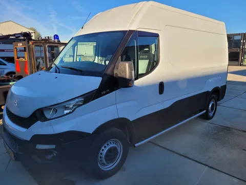 Iveco 35S15 IS35SC2AA